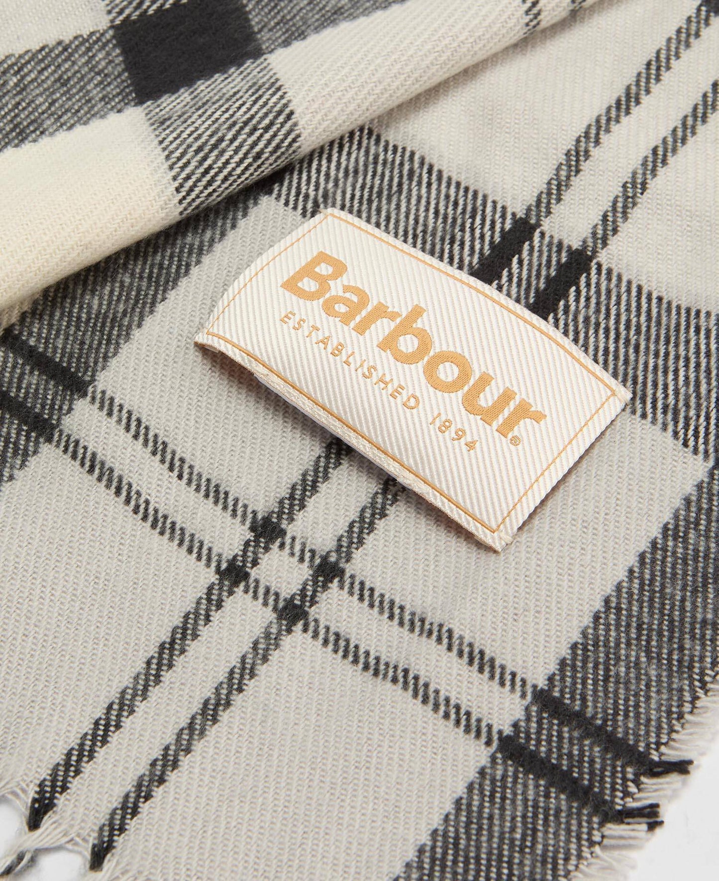 Barbour Dover Beanie & Hailes Scarf Gift Set